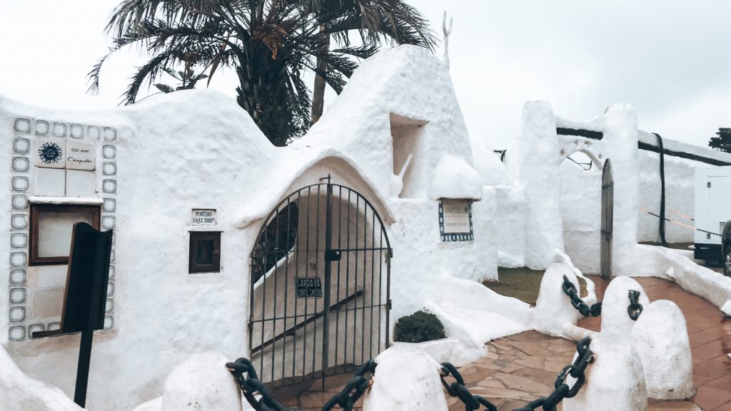 Punta Del este Whitewash buildings