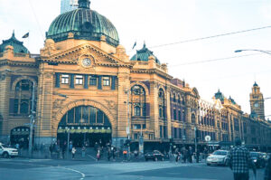 Flinders Street Station Melbourne - Ultimate Guide To Melbourne